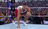gronk-wrestlemania-pic